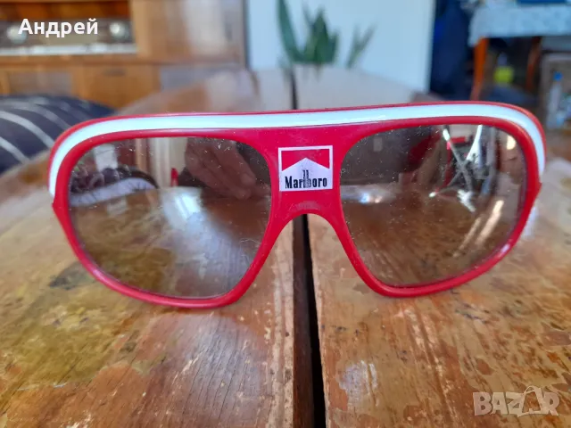 Стари слънчеви очила Marlboro, снимка 2 - Други ценни предмети - 47791007