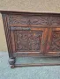Шкаф с дърворезба в стил Готика, снимка 5