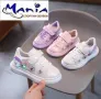 Детски спортни обувки с анимационна героиня, снимка 1