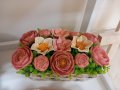 Кашпи с цветя изработени от керамика