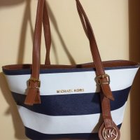 Дам.чанта-"Michael Kors"-/изк.кожа/,цвят-бяло+синьо+кафяво. Закупена от Италия., снимка 2 - Чанти - 27093705