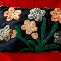 Възглавничка с пълнеж и автентична украса и ширит, снимка 1 - Декорация за дома - 43905232