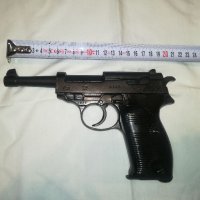 Пистолет Валтер Р 38. Нестреляща реплика на пистолет, карабина, пушка, пищов, снимка 1 - Колекции - 39068002