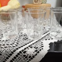 Стъклени чаши за ежедневна употреба различни видове