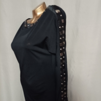 M Черна елегантна еластична рокля с капси, снимка 4 - Рокли - 36525454
