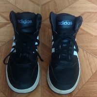 Маратонки Adidas 39 номер, снимка 3 - Детски маратонки - 43131998
