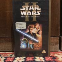 Видеокасета '' STAR WARS  Attack of the clones '' VHS, снимка 1 - Приключенски - 44044439