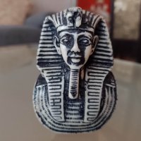 Статуетка Египетска Богиня от Египет, от камък, снимка 1 - Статуетки - 38929282