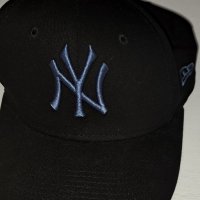 Шапка New Era- New York Yankees обиколка на главата 49-53 см , снимка 1 - Шапки, шалове и ръкавици - 43800436