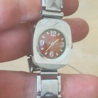 Ретро часовник SLAVA. Made in USSR. Vintage watch. Дамски. Механичен. СЛАВА. СССР. , снимка 5 - Дамски - 37378015
