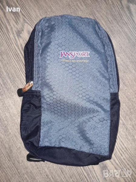 Продавам чантичка Jansport, снимка 1