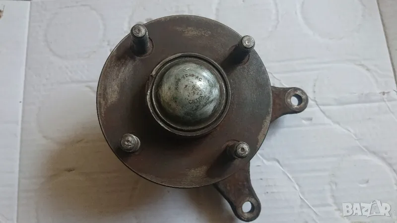 Задна лява шенкел главина за форд фокус до 2004год. , снимка 1