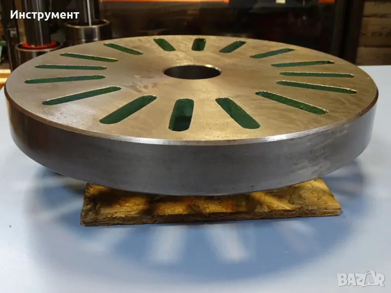 Планшайба за струг Ф 410mm "Record" DDR, снимка 1
