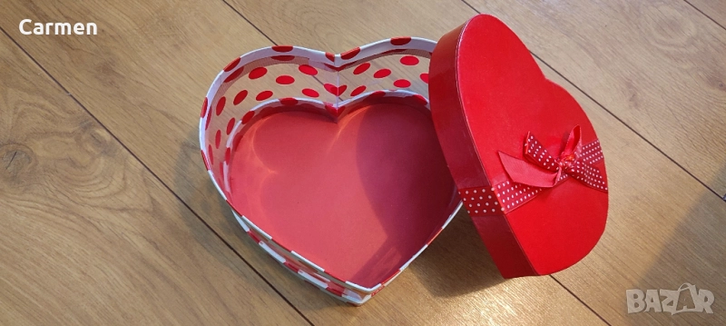 Сърце - Голяма подаръчна кутия с панделка, снимка 1
