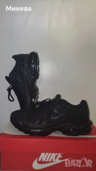 Маратонки NIKE AIR MAX PLUS TRIPLE, снимка 1