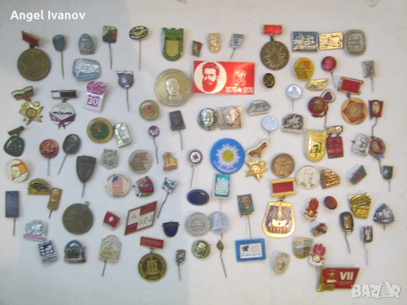 100 броя български значки, снимка 1