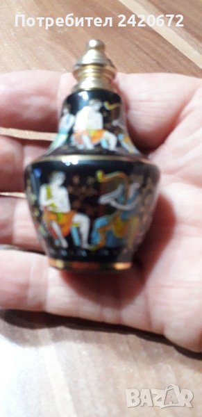 Старинно  шишенце за  парфюм, снимка 1