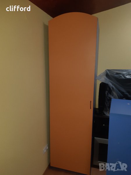 Гардероб с една врата, снимка 1