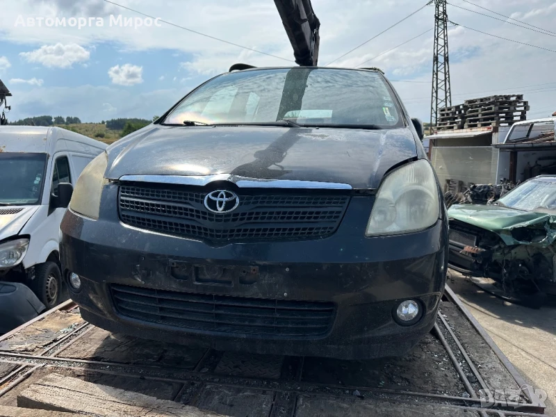 Toyota Corolla Verso, снимка 1