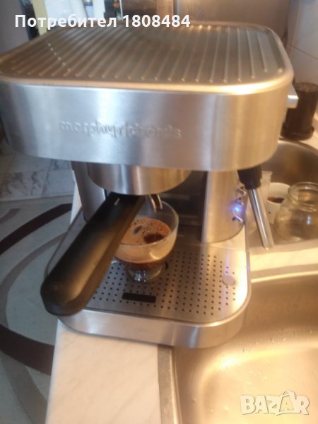 Кафе машина Morphy Richards с ръкохватка с крема диск, прави хубаво кафе с каймак , снимка 1