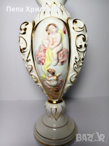 Италианска порцеланова ваза Keramos – R. Capodimonte Italy., снимка 4 - Вази - 53399806
