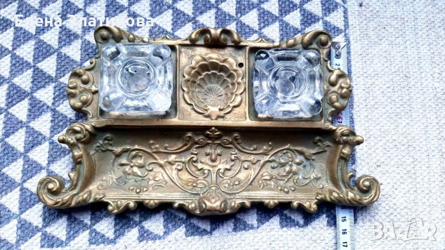 Антична бронзова мастилница , снимка 2 - Антикварни и старинни предмети - 40627641