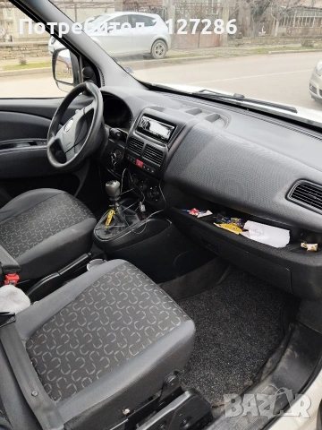 Продава се Фиат Добло 1,3D, снимка 7 - Автомобили и джипове - 53476904