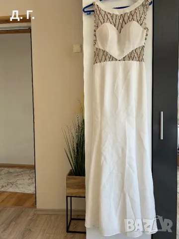 Абитуриентска рокля