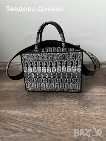 Дамска чанта Furla , снимка 3 - Чанти - 48967730