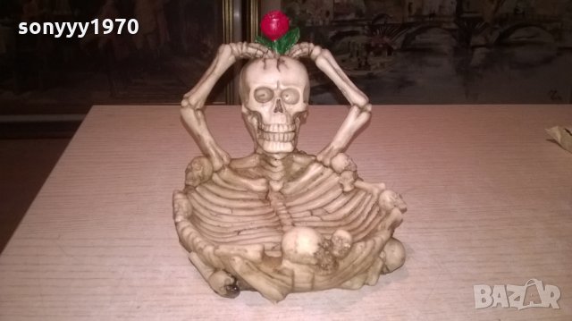 черепи-Декоративен пепелник-14х12х12см