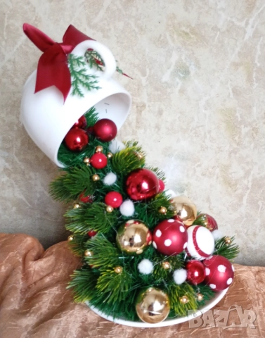 Коледна "летяща чаша", снимка 3 - Декорация за дома - 52584556