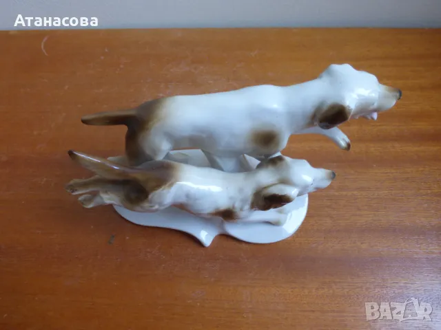 Немска порцеланова фигура Ловни кучета 1950 г статуетка, снимка 8 - Статуетки - 49250348