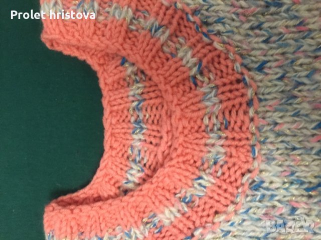 Топъл, ръчно плетен, мека английска вълна