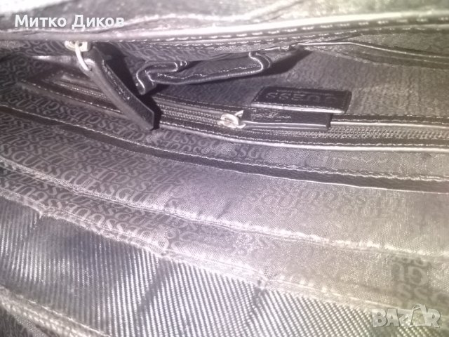 Guess мъжка чанта маркова за през рамо лаптоп естествена кожа -промазан плат 37х27х9см като нова, снимка 14 - Чанти - 39245090