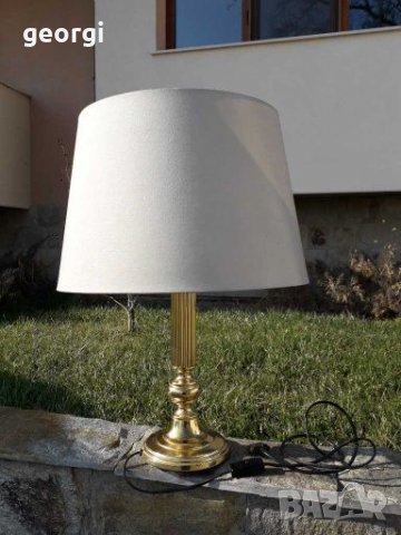 Настолна лампа с месингова основа , снимка 2 - Настолни лампи - 28025998