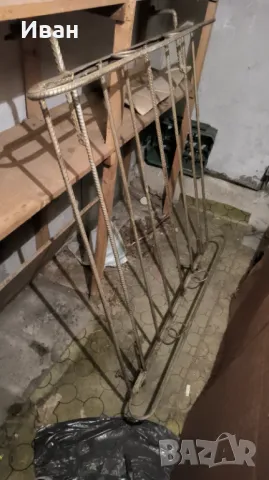 Багажник здрав правен за Лада и други автомобили, снимка 1