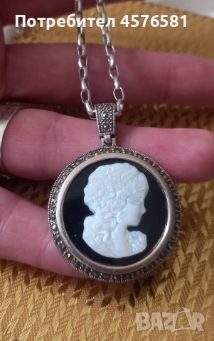 масивна висулка сребро камея диаметър 4,5 см