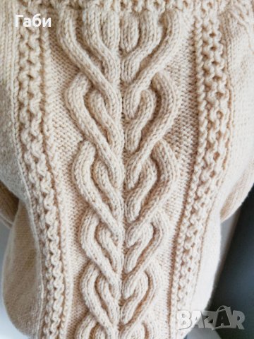 Ръчно плетен пуловер с аранови елементи , снимка 3 - Блузи с дълъг ръкав и пуловери - 23873451