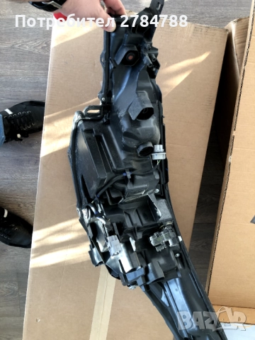 Ляв и десен фар Тойота C-HR 2021, снимка 8 - Части - 51434481