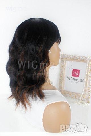 Черна перука с кестеняви кичури на вълни с бретон Дейзи, снимка 5 - Аксесоари за коса - 37905879