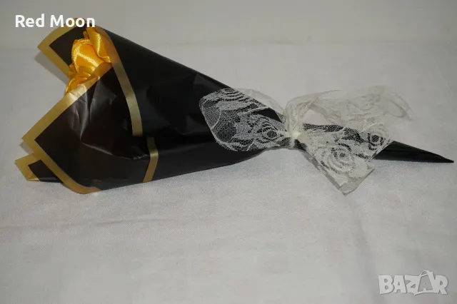 Чисто Нов Ръчно Изработен Букет От 5 Вечни Жълти Рози, снимка 5 - Подаръци за жени - 50426475