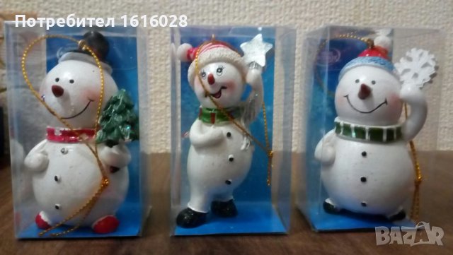Коледни фигурки за елха и декорация на снежни човечета. 