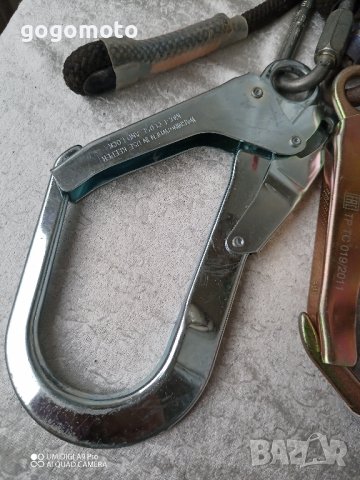 PETZL, Yoke Двойно действащи ковани стоманени карабини, карабинери, снимка 13 - Други инструменти - 43254983