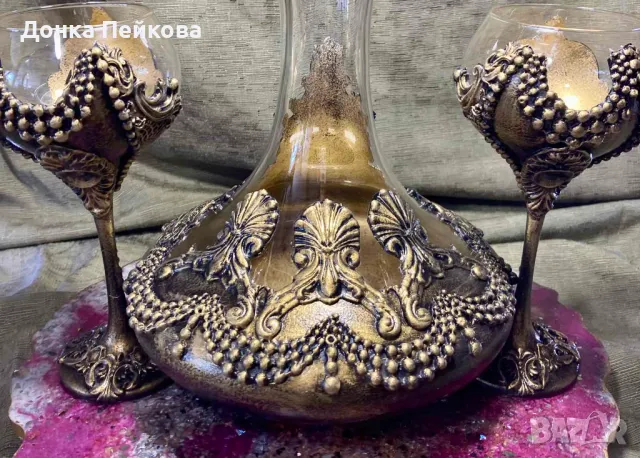 Ръчно изработен сервиз . декантер с две чаши в злато, снимка 12 - Сервизи - 49107939