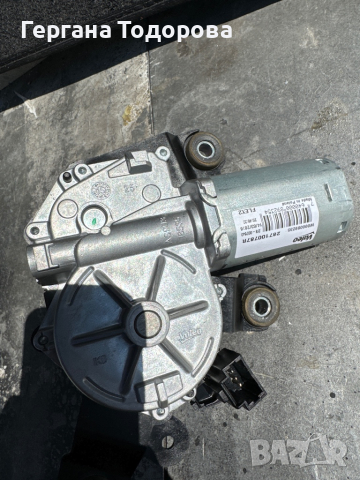 Машинка за задна чистачка Dacia Sandero 2016, снимка 2 - Части - 44777409