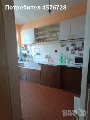 Етаж от къща с гараж и двор в гр. Търговище, снимка 5 - Етаж от къща - 51501615