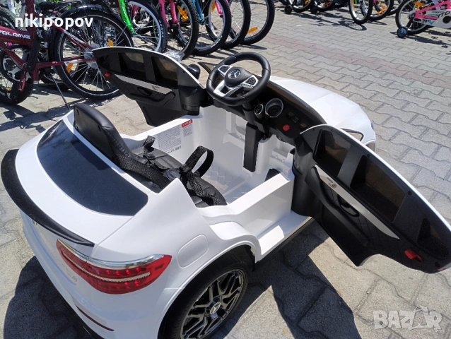 MERCEDES Акумулаторен джип AMG GLC 63S, снимка 5 - Детски велосипеди, триколки и коли - 53569462