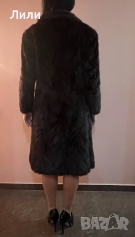 Стилно Палто от визон/норка, тъмнокафяв, супер запазено, средна дължина, снимка 4 - Палта, манта - 43283660