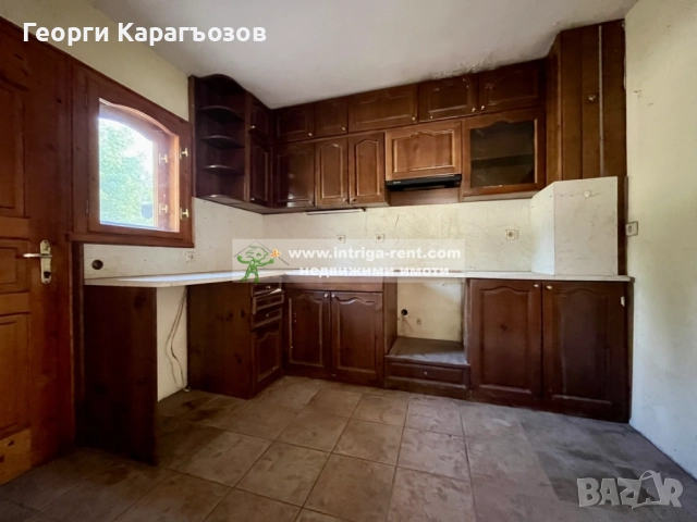 №4012 Къща с двор, гаражи и басейн в село Минерални бани, Хасково., снимка 9 - Къщи - 52010691