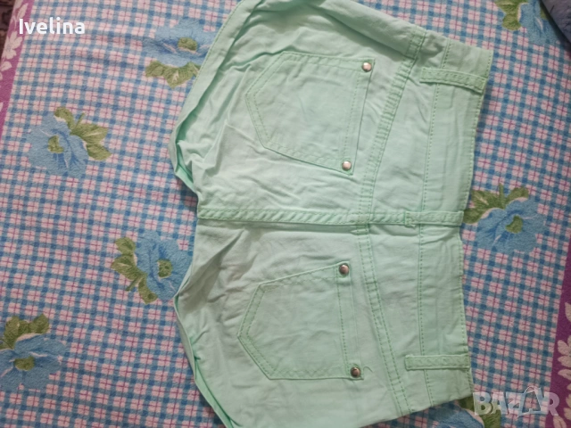 Дамски къси гащи , снимка 16 - Къси панталони и бермуди - 53459891